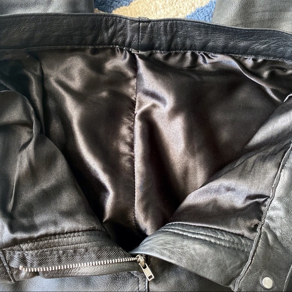 🖤 BLACK LEATHER PANTS! - Picture 8 of 11